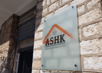Shkarkohet nga detyra drejtori i Kadastrës Sarandë