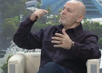 “Lutem çdo mëngjes për Edi Ramën”, Pastori rrëfen ritualet dhe mesazhin e tij për politikanët