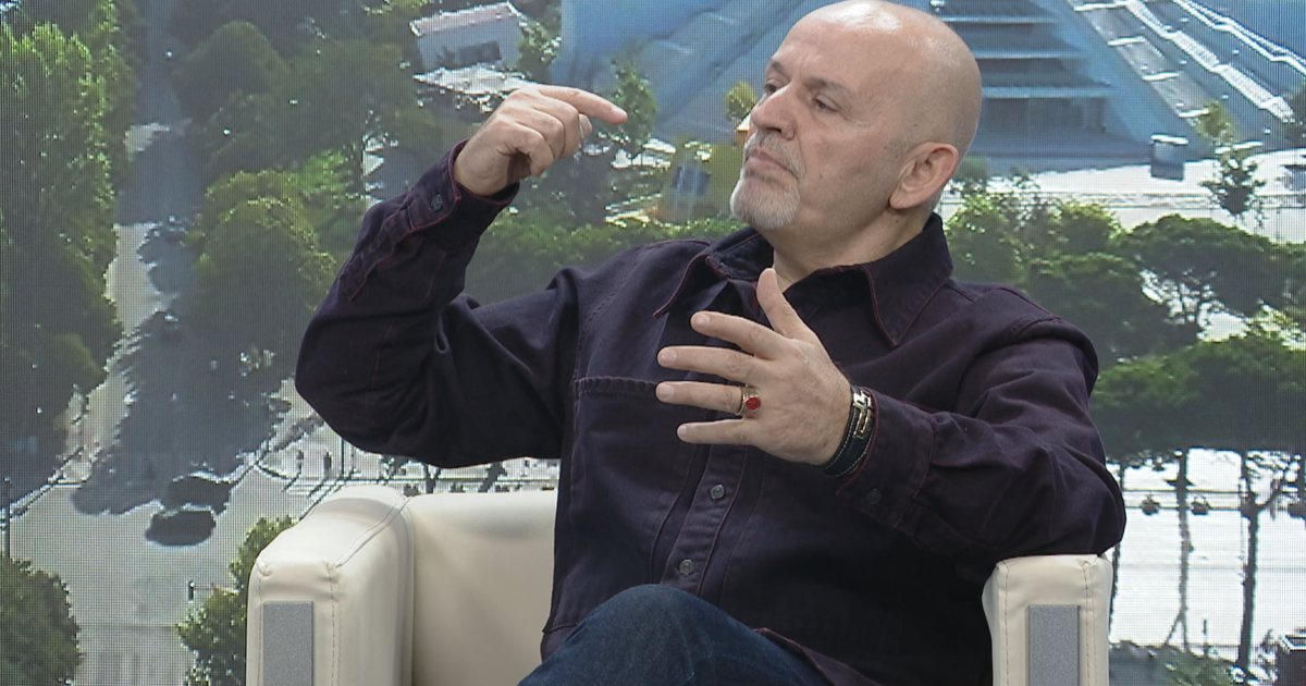  Lutem çdo mëngjes për Edi Ramën   Pastori rrëfen ritualet dhe mesazhin e tij për politikanët