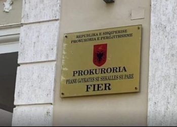 Pastronin paratë e fituara nga krimet në Itali, Prokuroria e Fierit sekuestron 17 pasuri të tre personave