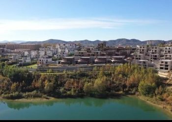 Vijon aksioni për ndërtimet pa leje në Farkë, Koçiu: Askush nuk është mbi ligjin! Ndërtuesit të kenë kujdes, objektet do të shemben