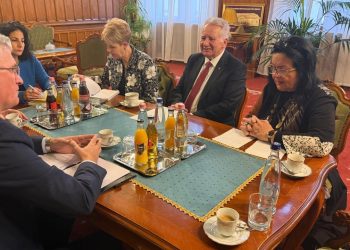 Gjekmarkaj takon nënkryetarin e Parlamentit Hungarez: PD kërkon avancimin e integrimit dhe ndaljen e deformimeve zgjedhore