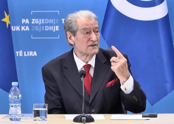 Berisha paralajmëron protesta: Ose largohet Rama, ose është fundi i opozitës
