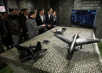 Kosova prodhon dronin e parë ‘Skifteri’, Kurti: Po ndërtojmë të ardhmen e industrisë së mbrojtjes (FOTO)