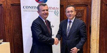 Balla në Itali, takohet me sipërmarrës të suksesshëm italianë dhe shqiptarë: Suksesi i shqiptarëve në diasporë është suksesi i Shqipërisë