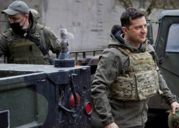 SHBA paralajmëron kufizimin e inteligjencës dhe armëve për të shtyrë Ukrainën drejt një marrëveshje paqeje