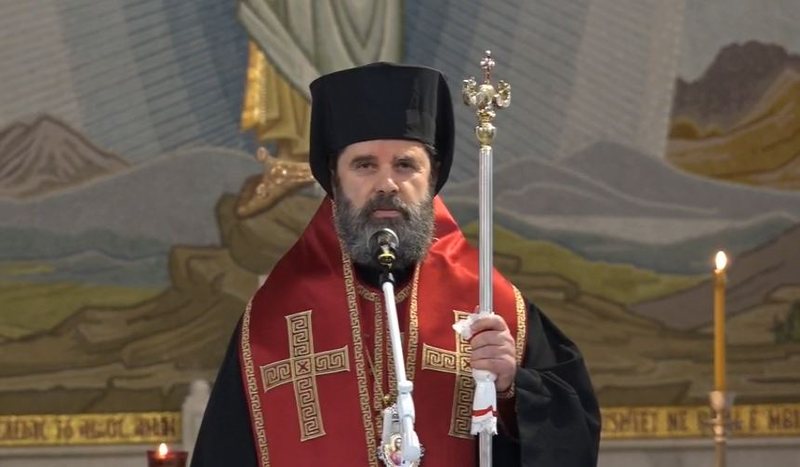 Për herë të parë në Tiranë  Mbahet në Katedralen  Ngjallja e Krishtit  mesha për festën e Flamurit