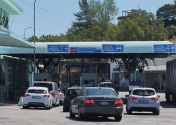 Bllokohet kalimi në Kakavijë, protestat e fermerëve grekë priten të zgjasin deri më 5 dhjetor