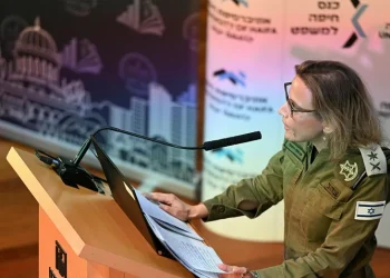 Analizë: Si e ushqen betejën e të djathtës izraelite rrjedhja e videos së keqtrajtimit të të burgosurve në Gaza