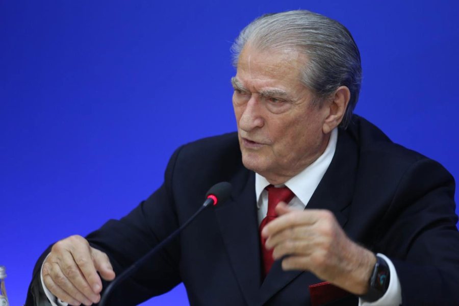 Protesta e opozitës të hënën para Kryeministrisë  Berisha  Nesër nisim platformën parlamentare