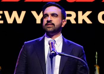 Kryebashkiaku i ri i Nju Jorkut po përgatit 200 avokatë kundër presidentit Trump