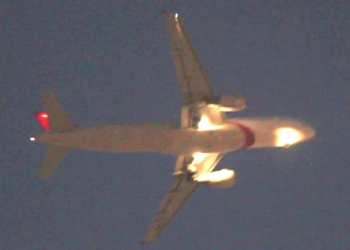 Avioni vetëm 12 metra mbi det, shmanget tragjedia ajrore në Itali