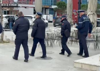 IKMT zbarkon sërish në Vlorë: Gjobë e masa ligjore kush nuk liron hapësirat publike
