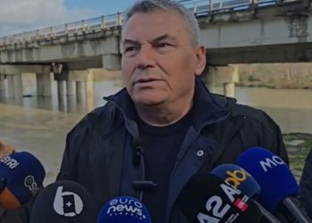 Rrezik nga prurjet në Mifol, Çako paralajmëron evakuime nëse lumi del nga shtrati