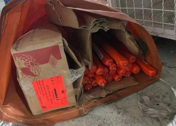 Nga Shqipëria drejt Kosovës me 300 kg eksploziv, ndalohet trafikanti që kamufloi arsenalin në pajisje peshkimi