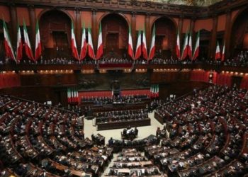Burg përjetë për vrasësit e grave, parlamenti italian voton ligjin