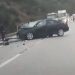 VIDEO- Përplasen “kokë më kokë” dy makina në aksin Levan-Tepelenë, raportohet për të plagosur