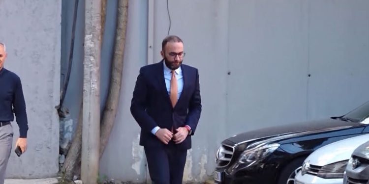 Bardhi: Rama bën cirk me shqiptarët. Sot kërkoi lirimin e Veliajt, por...