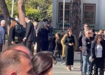 Ndarja nga jeta e Fatos Nanos, Lulzim Basha pret në radhë për të kryer homazhe