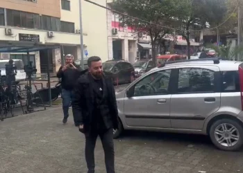 Kryebashkiaku i Kolonjës, Erion Isai paraqitet sërish në SPAK