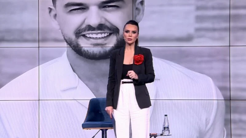  VIDEO  Grida Duma  dedikim prekës për ndarjen nga jeta të Shpat Kasapit  Vdekja prek atëherë kur nuk e pret