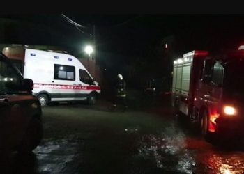 Zjarr në një banesë në Memaliaj, shpërthen bombola e gazit