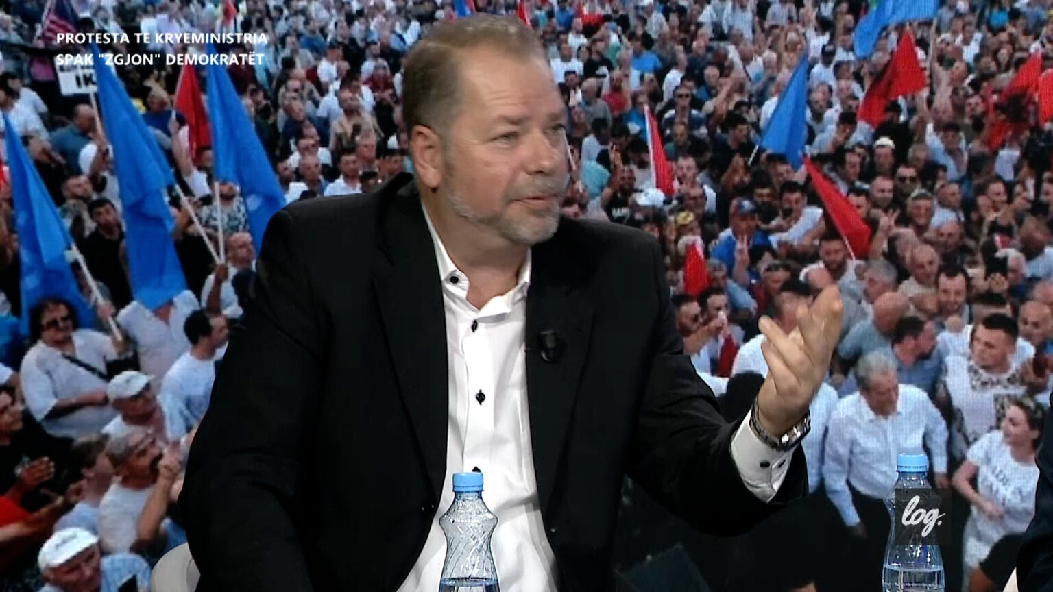  Kreu i PD rrezikon të mbyllet sërish në katin e 8 të   Kulluri  Protesta të hënën bëhet nga Rama dhe Berisha