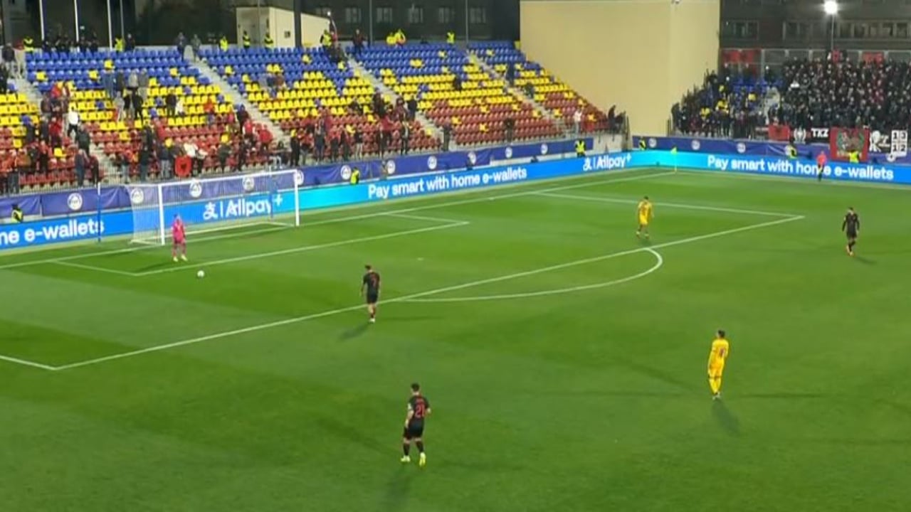 Pjesa e dytë Andorra Shqipëri  Vijnë ndryshimet e para në ekipin kuqezi  Bajrami dhe Uzuni hidhen në fushë