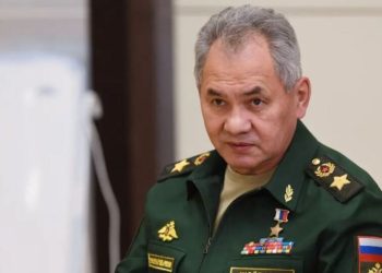 Atentat ish-ministrit rus të Mbrojtjes teksa vizitonte varrin e një familjari, si arriti të shpëtonte Sergei Shoigu