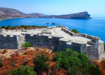 Shqipëria në shitje? Porto Palermo do t’i jepet privatit, baza ushtarake do të bëhet resort