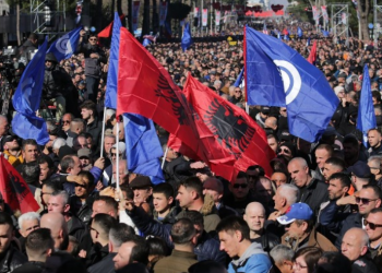 Partia Demokratike protestë para Kryeministrisë më 17 nëntor. Mesazhi i dërguar anëtarëve të Këshillit Kombëtar..