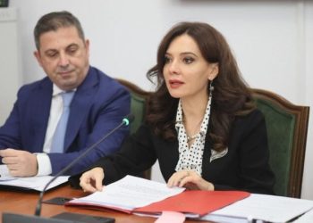 “Greqia mund të na vendosë veto!”/ Kapri-Spiropalit: Zgjidhni çështjet pezull: Deti, ligji i luftës, çështja çame