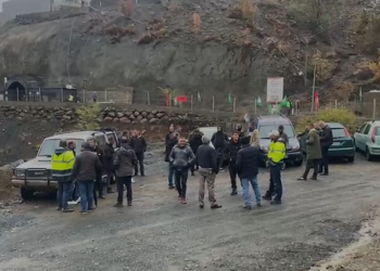 Minatorët e Spaçit 27 ditë në protestë, mungon dialogu, kompania largon nga puna 40 punonjës