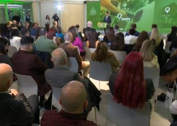 Prezantohet projekti “OSHEE Charge”, shërbimi i ri i karikimit të mjeteve elektrike