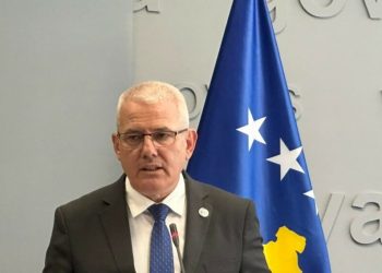 Gjenden 10 detonatorë në Leposaviç, Sveçla akuzon Serbinë se po planifikon sulme terroriste