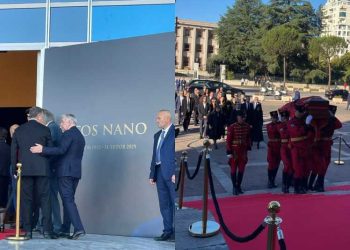 Taulant Balla mbërrin i pari nga Partia Socialiste, kryen homazhe në nder të Nanos
