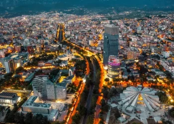 Përveç Tiranës, kulla edhe në bregdet! Zbulohen 16 projektet, 20 deri në 67 kate. Kush janë ndërtuesit nga Vlora në Velipojë