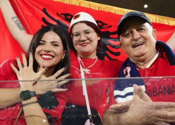 UEFA uron Pavarësinë e Shqipërinë: Një komb i apasionuar pas futbollit! Gëzuar Ditën Kombëtare