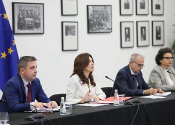 Spiropali me 27 ambasadorët shqiptarë: Fazë e re bashkëveprimi për ofensivën diplomatike të integrimit