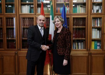 Sala takon homologun italian: Bashkëpunim për Rrjetin e ri Onkologjik dhe Institutin e Tumoreve