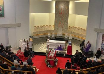 U nda nga jeta në moshën 52-vjeçare/ Homazhet për ipeshkvin Simon Kulli mbahen në Katedralen “Nënë Tereza”