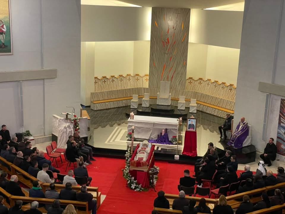 U nda nga jeta në moshën 52 vjeçare  Homazhet për ipeshkvin Simon Kulli mbahen në Katedralen  Nënë Tereza 