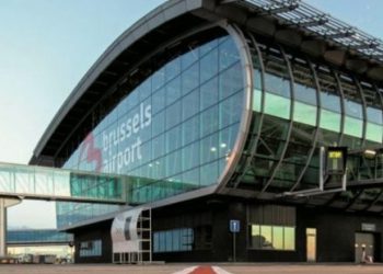 Dronë në Aeroportet në Bruksel dhe Liège, pezullohen fluturimet