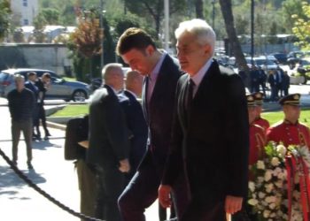 Homazhet për Nanon, merr pjesë edhe zv/kryeministri i parë i Maqedonisë së Veriut Izet Mexhiti dhe kreu i BDI Ahmeti