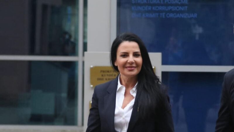 Gazetari  Opozita e ka vendosur në shënjestër Ballukun  investimet në rrugë janë rritur  Kalaja  Kanë gabuar me masën  bllokim pasaporte   