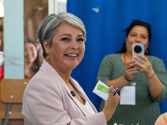 Kili drejt një përplasjeje historike  Komunistja Jara dhe ultrakonservatori Kast në balotazh