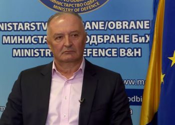 Bosnja nuk lejon uljen në Banjallukë të avionit ku udhëtonte ministri i Jashtëm i Hungarisë. Ja cili është shkaku..