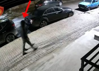 Zbulohet kush dogji dy makina në Vlorë: Një në pranga, tjetri në kërkim