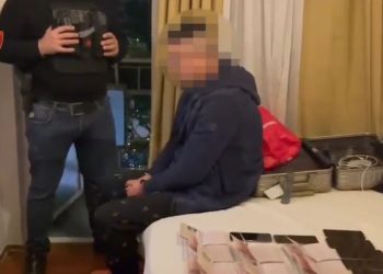 Mashtrimi përmes Postës, si u zbulua skema e përdorur nga 2 kinezët për vjedhjen e miliona eurove