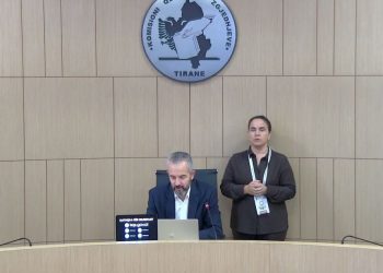 Qendrat e votimit mbyllen në ora 18:00, Celibashi: Do lejohen të votojnë vetëm ata që janë evidenduar nga Komisioni